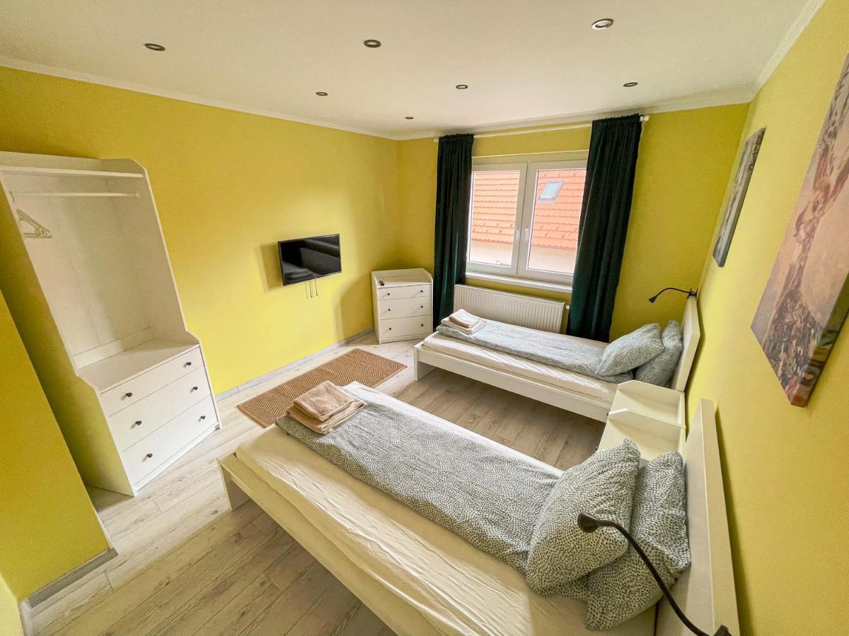 Pine&Chill2 Apartments Balatonalmádi Esterno foto